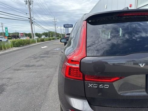 Used 2025 Volvo XC60 B5 Plus AWD/4WD image 10