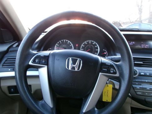 Used 2012 Honda Accord LX image 12