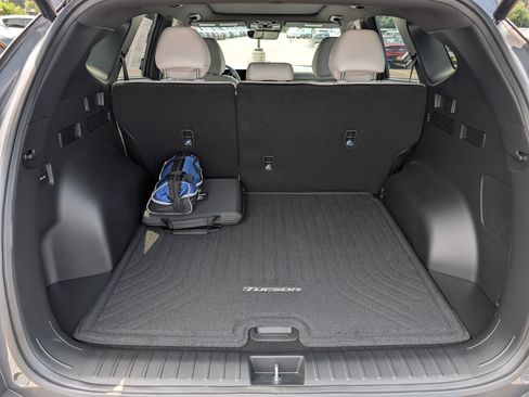 Certified 2026 Hyundai Tucson Limited AWD/4WD image 18