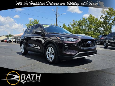 Used 2023 Ford Escape Base image 1