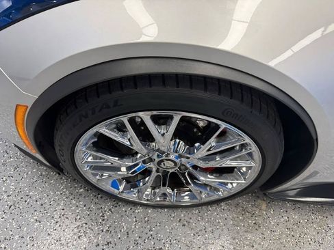 Used 2019 Chevrolet Corvette Z06 RWD image 33