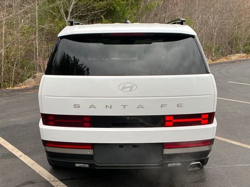Used 2025 Hyundai Santa Fe Limited FWD image 4
