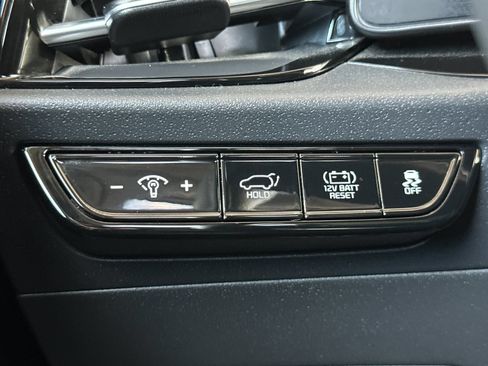 Certified 2023 Kia Niro SX Touring FWD image 35