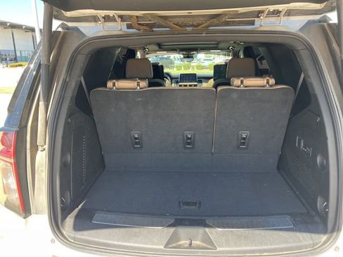 Used 2023 Chevrolet Tahoe Premier image 11