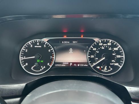 Used 2024 Nissan Pathfinder SV FWD image 19