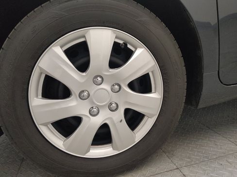 Used 2015 Toyota Camry LE FWD image 31