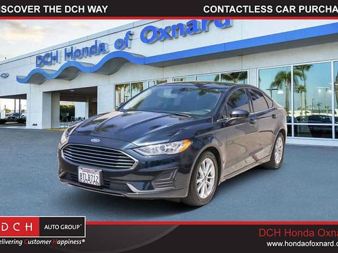 Used 2020 Ford Fusion SE FWD image 1