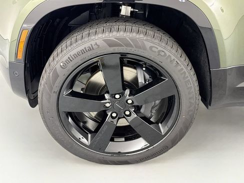 New 2026 Land Rover Defender 110 X-Dynamic SE AWD/4WD image 33