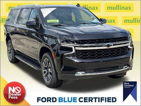 Used 2024 Chevrolet Suburban LS w/ Driver Alert Package AWD/4WD image 1