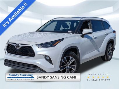 Used 2022 Toyota Highlander XLE