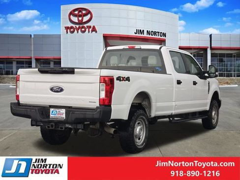 Used 2019 Ford F250 XL w/ Power Equipment Group AWD/4WD image 8
