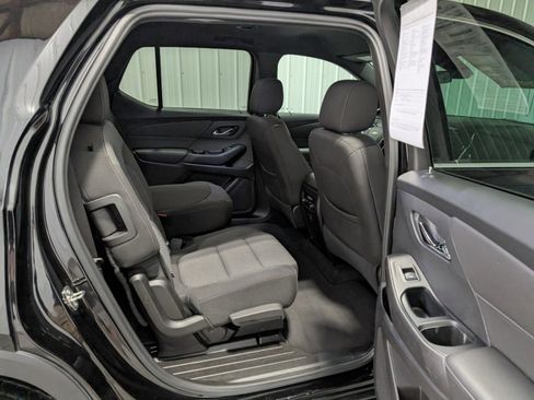 Used 2023 Chevrolet Traverse LT image 26