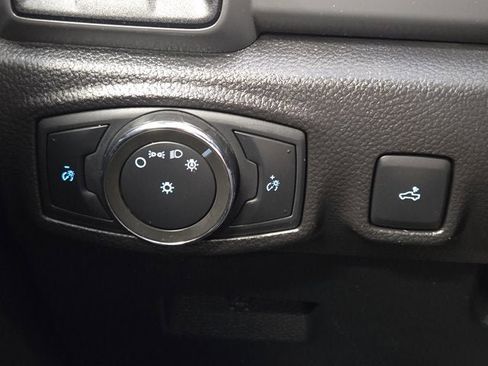 Used 2020 Ford Ranger XL image 18