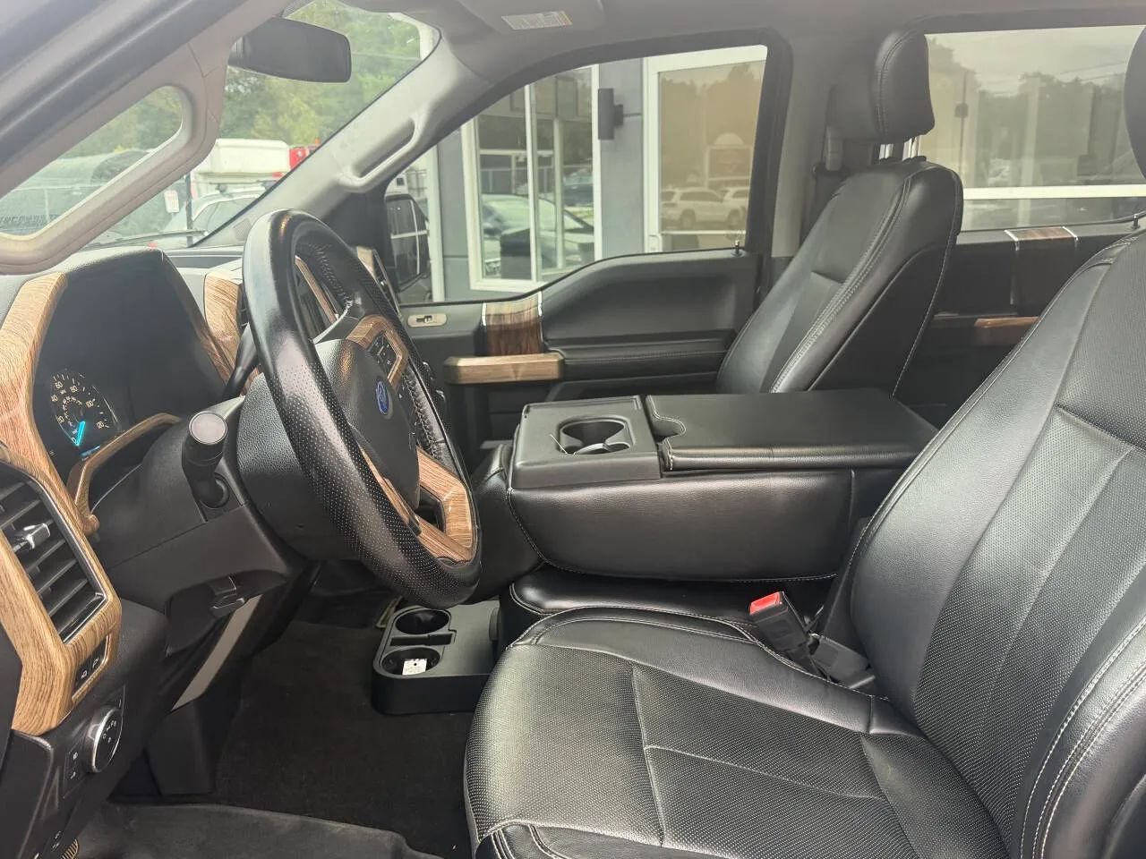 Used 2018 Ford F150 Lariat w/ Equipment Group 501A Mid AWD/4WD image 6