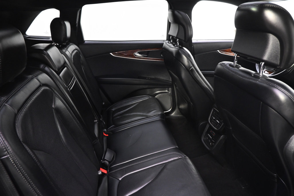 Used 2019 Lincoln Nautilus Reserve AWD/4WD image 18