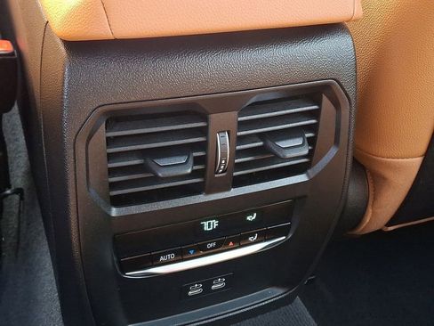 Used 2025 BMW i4 xDrive40i w/ Premium Package image 10