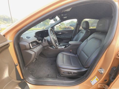 Used 2024 Buick Envista Sport Touring w/ Convenience I Package FWD image 26