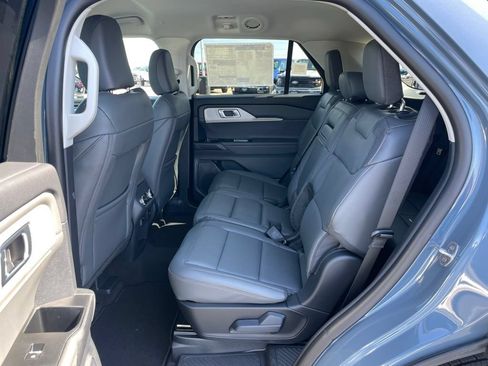 New 2026 Ford Explorer Active w/ Active Comfort Package AWD/4WD image 8