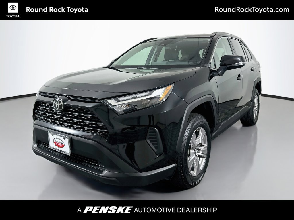 Certified 2025 Toyota RAV4 XLE FWD image 1