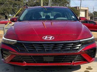 Used 2025 Hyundai Elantra SEL video 2