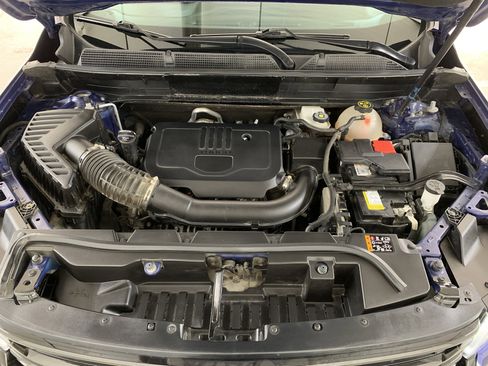 Used 2023 GMC Acadia SLE w/ Elevation Edition image 10