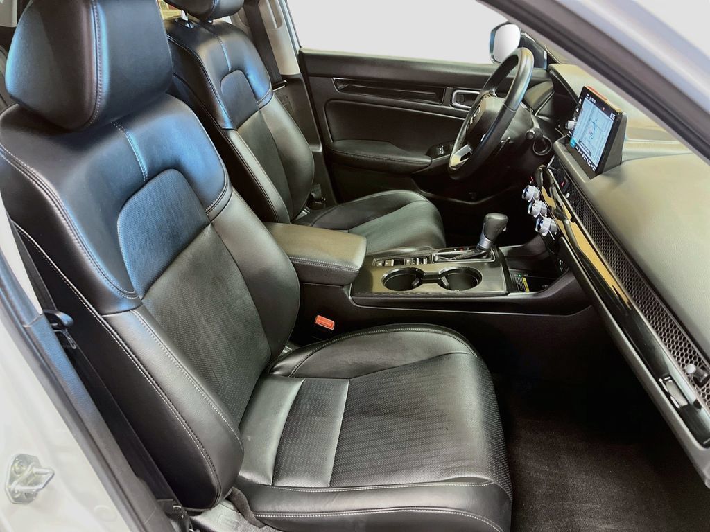 Used 2024 Honda Civic Touring image 29