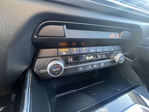 Used 2023 MAZDA CX-9 Touring image 11