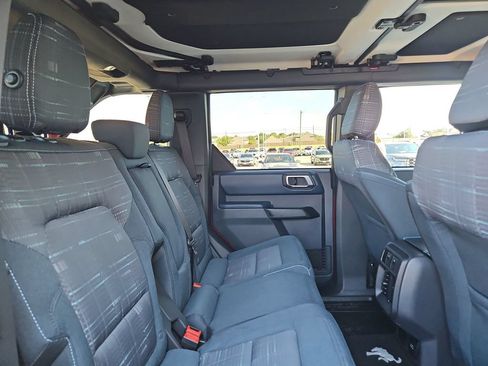 Used 2025 Ford Bronco Heritage Edition AWD/4WD image 24