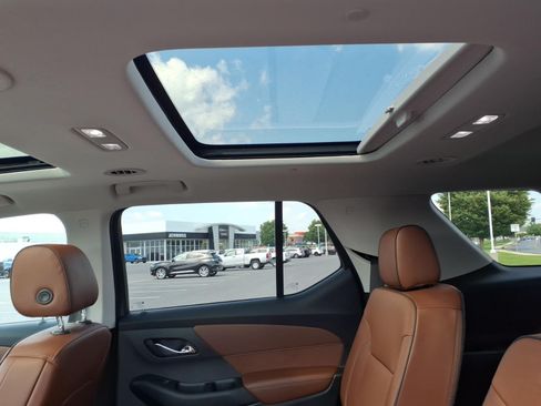 Certified 2021 Chevrolet Traverse High Country w/ LPO, Floor Liner Package AWD/4WD image 17