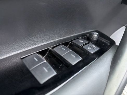 Used 2023 Toyota Corolla SE image 12