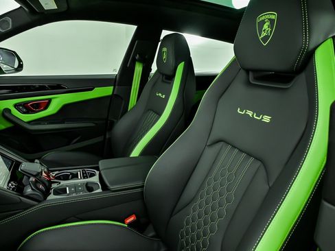 Used 2023 Lamborghini Urus S image 23