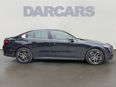 Used 2026 BMW 530i xDrive AWD/4WD image 7