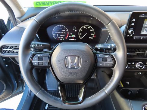 Used 2024 Honda HR-V EX-L image 17