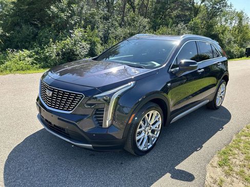 Used 2022 Cadillac XT4 Premium Luxury w/ LPO, Radiant Package image 2