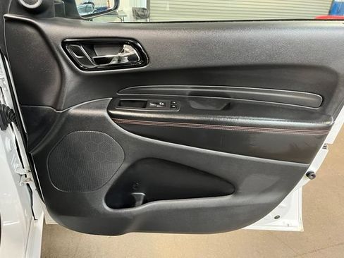 Used 2025 Dodge Durango GT RWD image 11