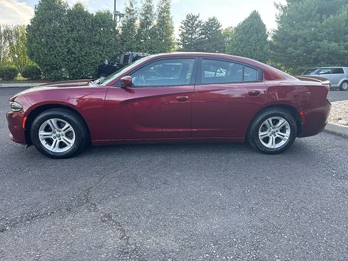 Used 2020 Dodge Charger SXT RWD image 10