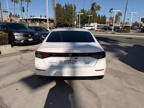 Used 2025 Honda Accord Touring image 4