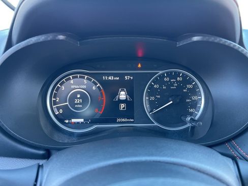 Used 2023 Nissan Versa SR w/ Trunk Package image 9