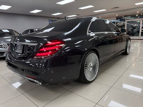 Used 2018 Mercedes-Benz S 560 4MATIC Sedan image 6