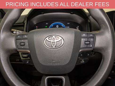 Used 2025 Toyota Camry LE w/ Convenience Package FWD image 17