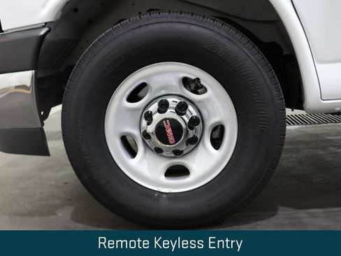 Used 2025 GMC Savana 3500 LT w/ LT Preferred Equipment Group RWD image 6