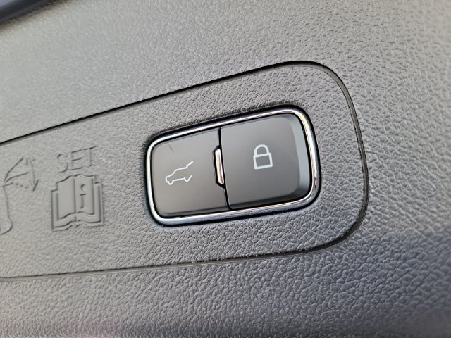 Used 2025 Lincoln Aviator Reserve w/ Equipment Group 201A AWD/4WD image 30