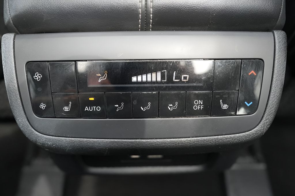 Used 2024 Nissan Pathfinder SL w/ SL Premium Package AWD/4WD image 21