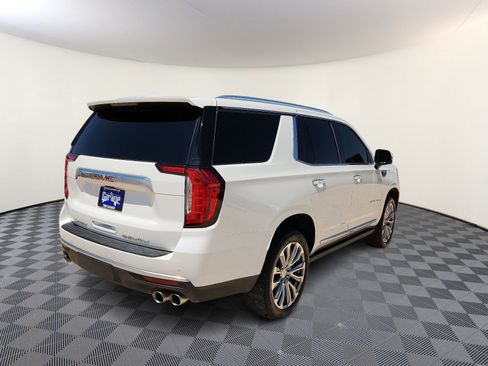 Used 2021 GMC Yukon Denali w/ Denali Ultimate Package AWD/4WD image 4