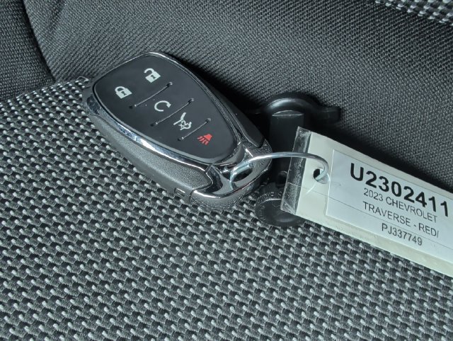Used 2023 Chevrolet Traverse LT FWD image 27