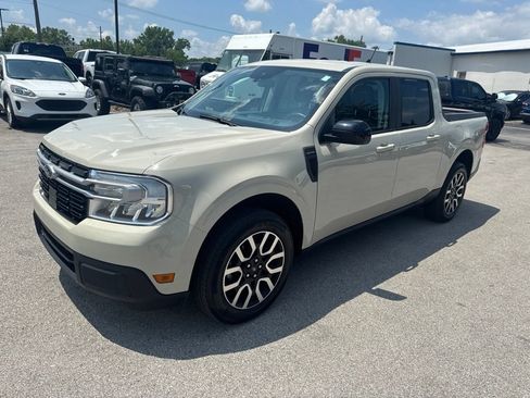Used 2024 Ford Maverick Lariat AWD/4WD image 7