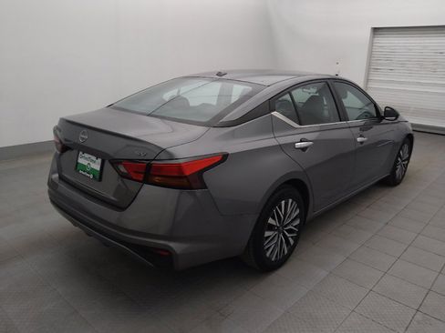 Used 2023 Nissan Altima 2.5 SV image 9