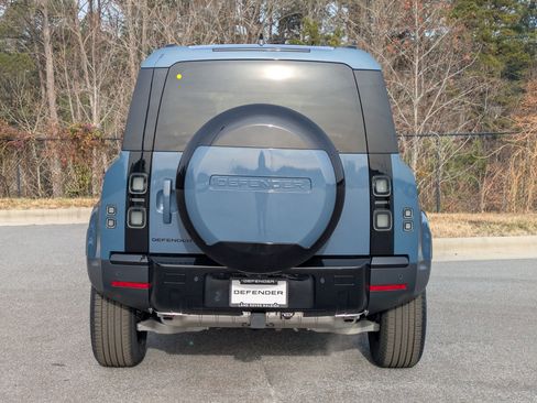 New 2026 Land Rover Defender 110 S image 6