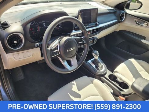 Certified 2022 Kia Forte LXS image 7