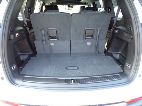 New 2025 Jeep Grand Cherokee L Laredo image 6